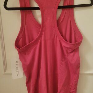Athleta Momentum Seamless Tank Size L NWT